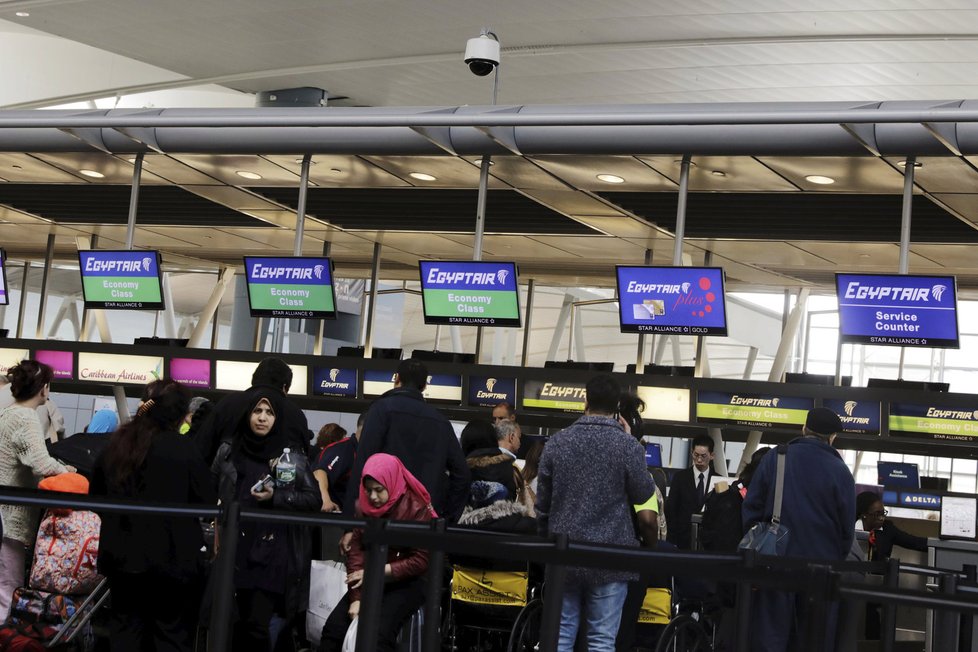 Americký zákaz míří proti devíti aerolinkám z muslimských zemí.