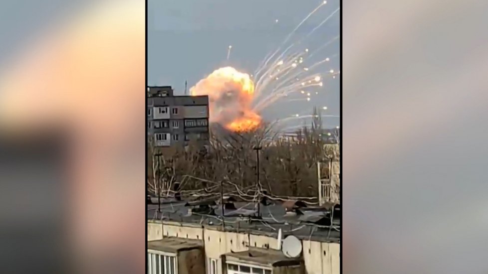 Výbuch v melitopolské letecké základně na Ukrajině