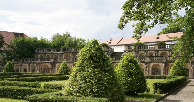Zámecká zahrada v Zákupech.