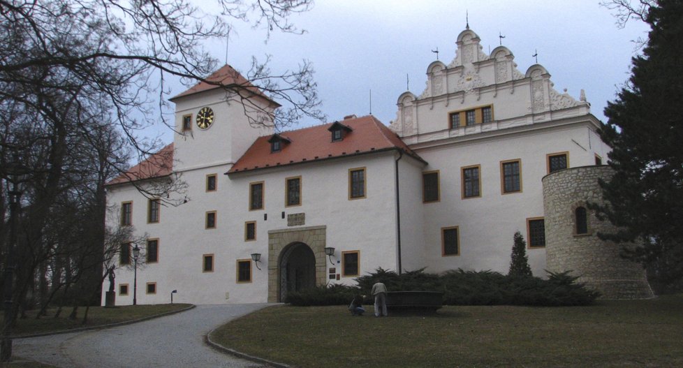 Na zámku sídlí Muzeum Blanenska.