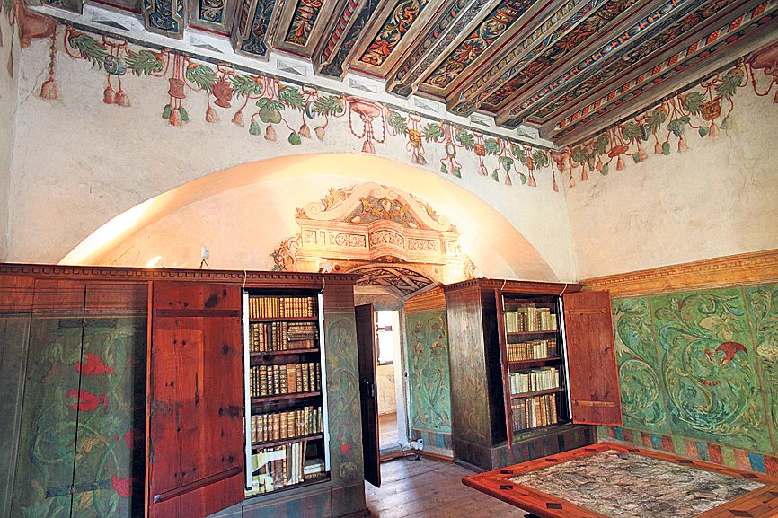 Lokšanská knihovna z roku 1558 je nejstarší zámeckou renesanční knihovnou v Česku
