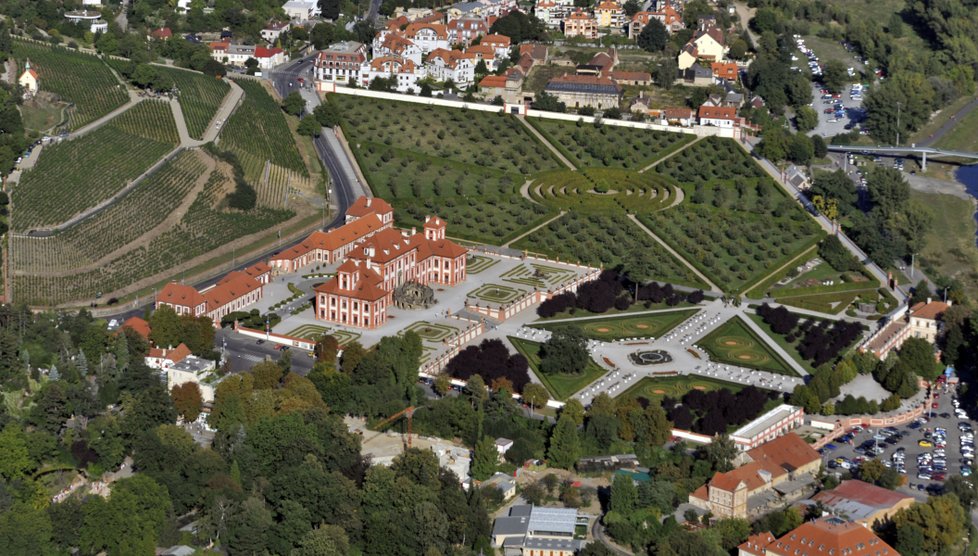 Zámek Troja: Tyhle krásy bude mít nový majitel takřka za humny.