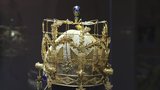 Unikát starý 1500 let: Korunu žen čínských vladařů uvidíte ve Valticích