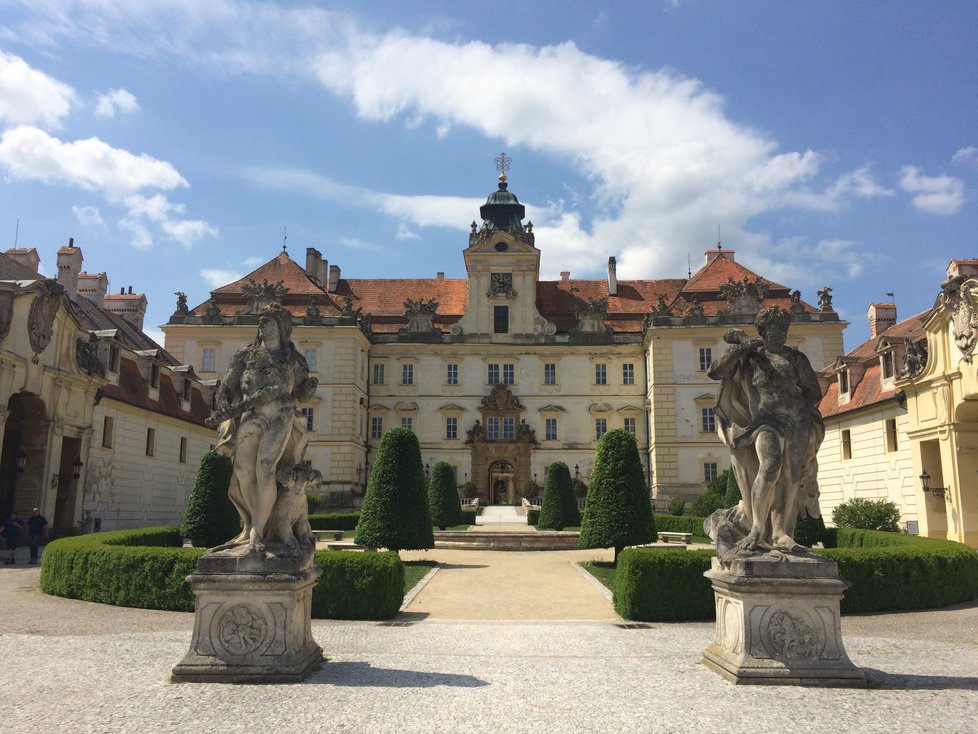 Zámek ve Valticích připravil unikátní výstavu nazvanou Poklady dávných civilizací. Je plná artefaktů starých tisíce let.