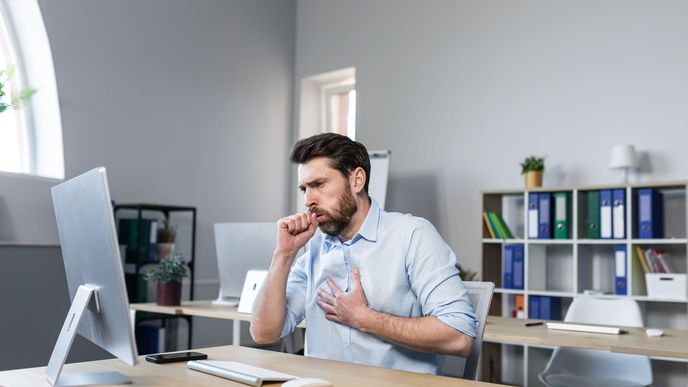 Během nemoci zpravidla zaměstnanec výpověď dostat nesmí, existují však zákonné výjimky. Během nemoci zpravidla zaměstnanec výpověď dostat nesmí, existují však zákonné výjimky.