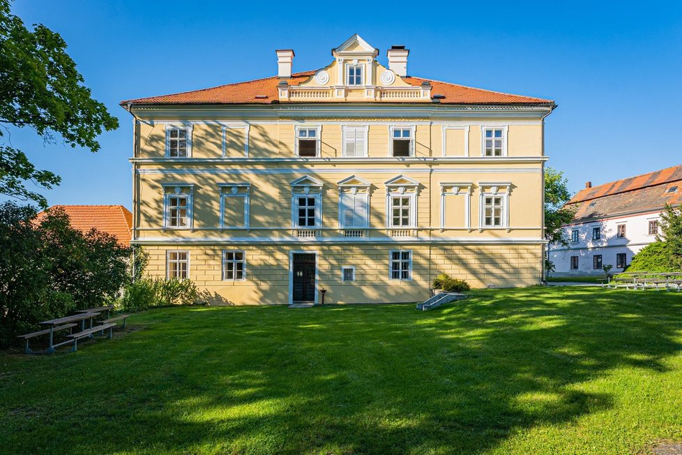 Krásné panství Prčice je už prodané.
