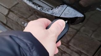 Zamrzlé auto Zamrzlé auto