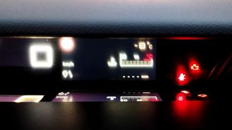 Zamrzlé auto Zamrzlé auto