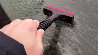 Zamrzlé auto Zamrzlé auto