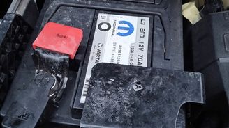 Zamrzlé auto Zamrzlé auto