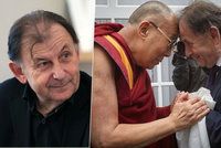 Politici to „schytali“ za dalajlamu. Žantovský: Je to ostuda, škodí Česku