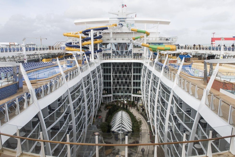 Zaoceánská loď Symphony of the Seas společnosti Royal Caribbean.