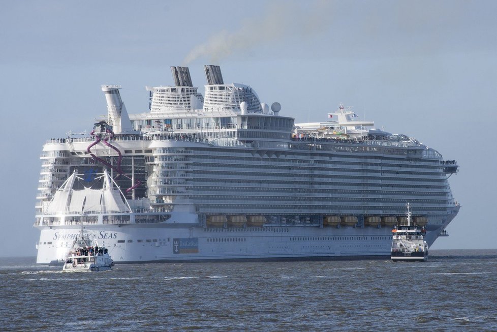 Zaoceánská loď Symphony of the Seas společnosti Royal Caribbean.