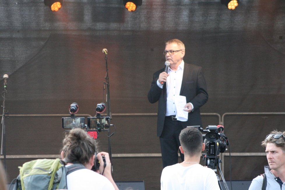 Na Staroměstském náměstí proběhla demonstrace pořadatelů velkých hudebních akcí.