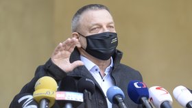 Lubomír Zaorálek si pro případnou výměnu resortů dal podmínky jak pro ministerstvo zahraničí, tak i pro kulturu (13. 4. 2021).