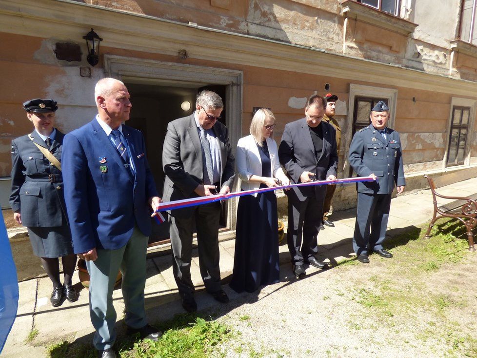 Otevření muzea ve Větrném Jeníkově se účastnil  ministr kultury Lubomír Zaorálek.