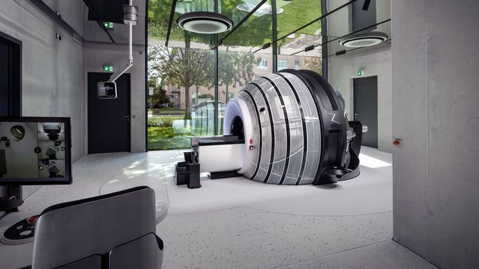 Technologie ZAP-X přináší přesnou léčbu bez operace Technologie ZAP-X přináší přesnou léčbu bez operace