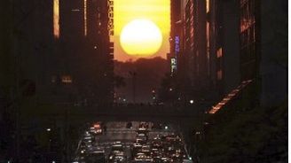 Manhattan rozzářil okouzlující západ slunce, který je k vidění jen 4 dny v roce  