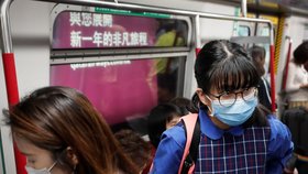 Na neznámou formu zápalu plic podlehl v Číně první nakažený, stát plánuje vydat nová bezpečnostní nařízení