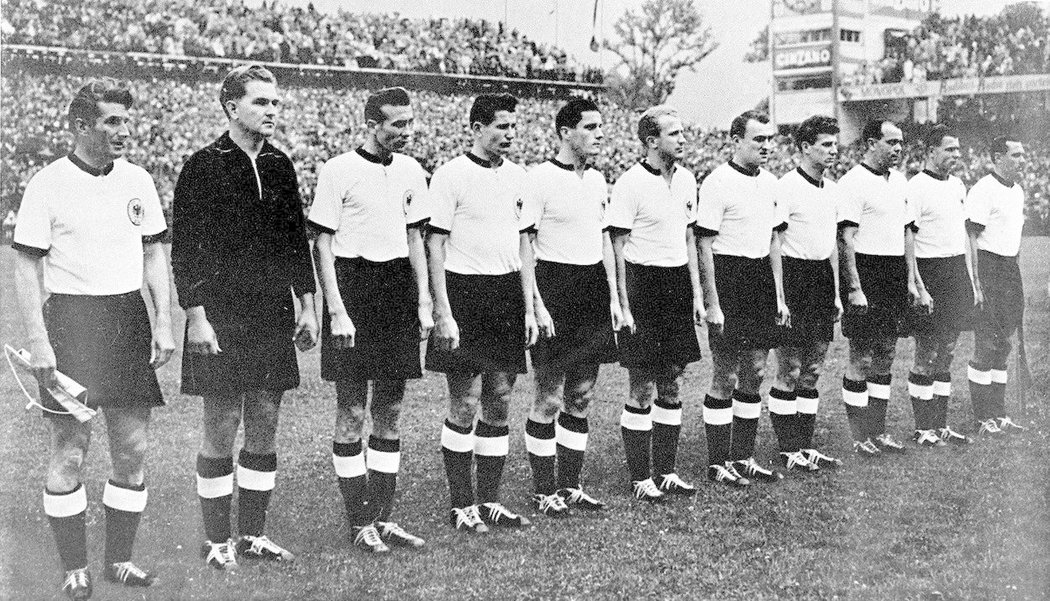 Fotbalisté Německa se po druhé světové válce ukázali světu v jiném světle.