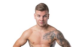 Zápasník MMA Matouš Kohout se v neděli časně ráno čelně střetl s jiným vozem, ve kterém zemřel řidič.