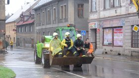 V Chrastavě pomáhala armáda, policie a zdravotníci...