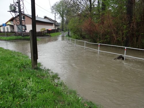 Nejvážněji vypadala situace na Ostravsku v obci Polanka nad Odrou, kde se vylil potok Polančice z břehů. Bylo to jediné místo, kde vyhlásili třetí stupeň povodňové aktivity.