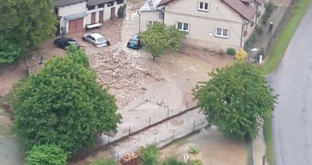 Další oběť českých záplav! Policie po 16 dnech našla tělo ženy (†74) z Šumperska