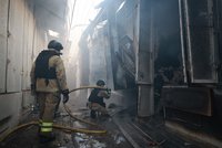 ONLINE: Rusko vyslalo na Ukrajinu 173 dronů. V Kyjevě hořela mateřská škola