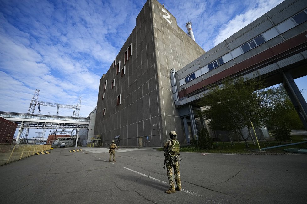 Rusové v jaderné elektrárně v Záporoží