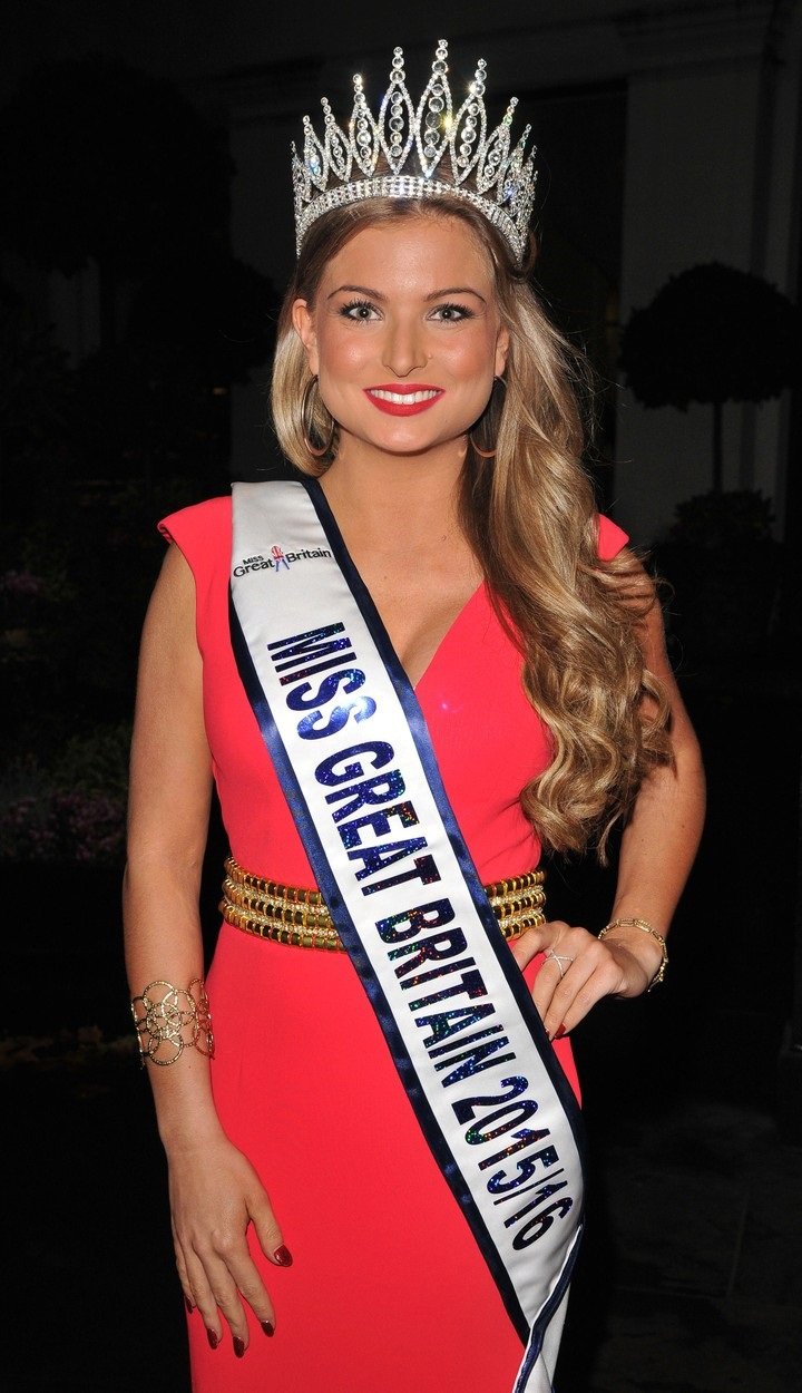 Zara Holland přišla o titul Miss Velká Británie.