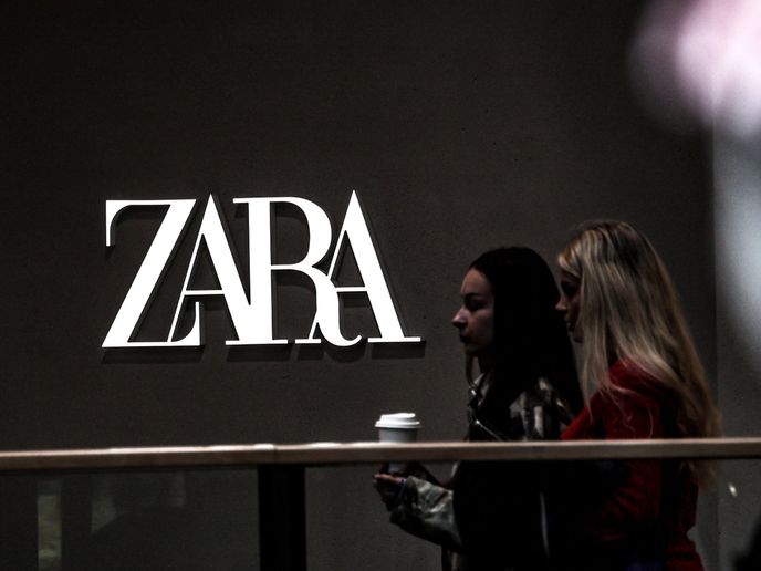 Změny se týkají také španělského módního řetězce Zara. Změny se týkají také španělského módního řetězce Zara.