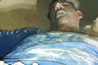 Žárlivý muž kopal tunel pod domem bývalé přítelkyně: Uvázl v něm a málem zemřel