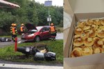 krabici vlčnovských koláčků dostali záchranáři za první pomoc, kterouu poskytli po nehodě motorkářovi Bohumilu Kuncovi (40).