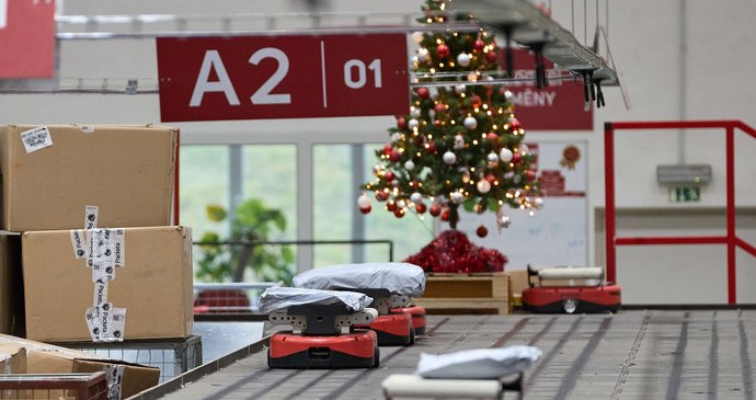 Provoz v depu Zásilkovny v Rudné u Prahy (prosinec 2025)