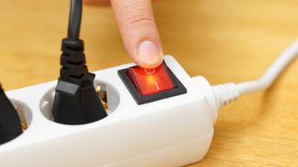 Situace se neuklidňuje, hlásí ČEZ. Zdraží elektřinu a plyn 1,6 milionu klientů Situace se neuklidňuje, hlásí ČEZ. Zdraží elektřinu a plyn 1,6 milionu klientů