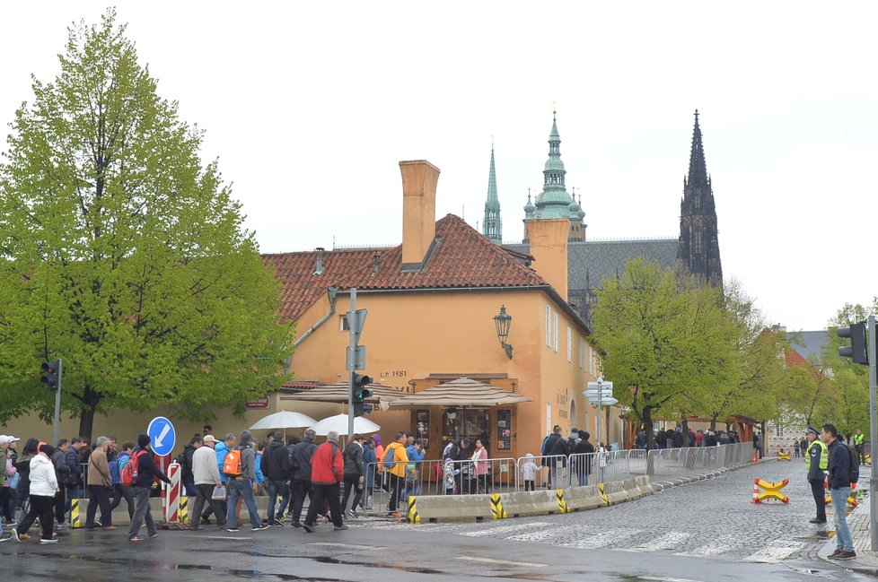 Na několika rušných místech Prahy narazíte na zátarasy.