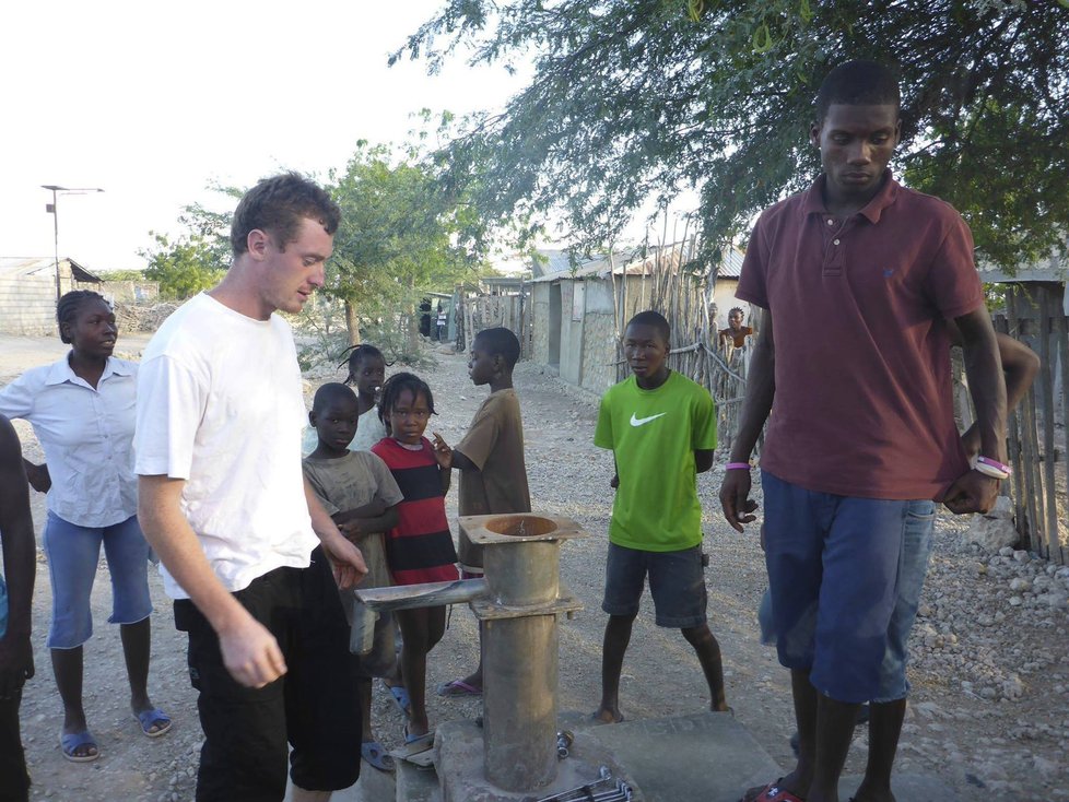 Mirek už v minulosti pomáhal při humanitární krizi na Haiti.