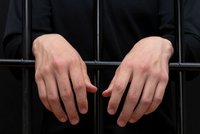 Ve Španělsku zatkli hledanou Češku! Prozradila ji hádka v domě: Obchodovala se zbraněmi?