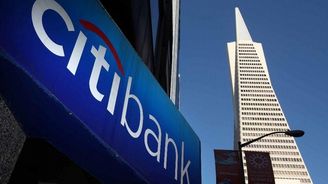 Čtvrtletní zisk Citigroup klesl, překonal však odhady analytiků  