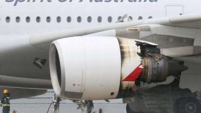 Poškozený Airbus A380 společnosti Quantas.