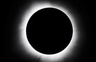 Astronomický úkaz ochromil Ameriku: Miliony lidí sledovaly zatmění Slunce 