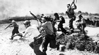 Zpackaná invaze v zátoce Sviní udělala z Castra hrdinu a z Kennedyho cíl nenávisti Kubánců i CIA Zpackaná invaze v zátoce Sviní udělala z Castra hrdinu a z Kennedyho cíl nenávisti Kubánců i CIA