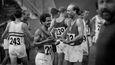 Saji Abdelkabir (Alain Mimoun) a Václav Neužil (Emil Zátopek), stadion Za Lužánkami, Brno