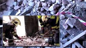 Tragédie na Přerovsku: Muže zavalil betonový panel.