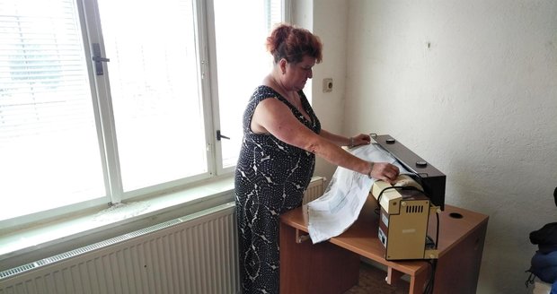 Bývalá zdravotní sestra Martina Foralová (56) dostala novou životní šanci v bazárku s obnošeným šatstvem v Židlochovicích.
