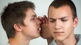 Typický český závistivec? Mladý Moravák se středoškolským vzděláním