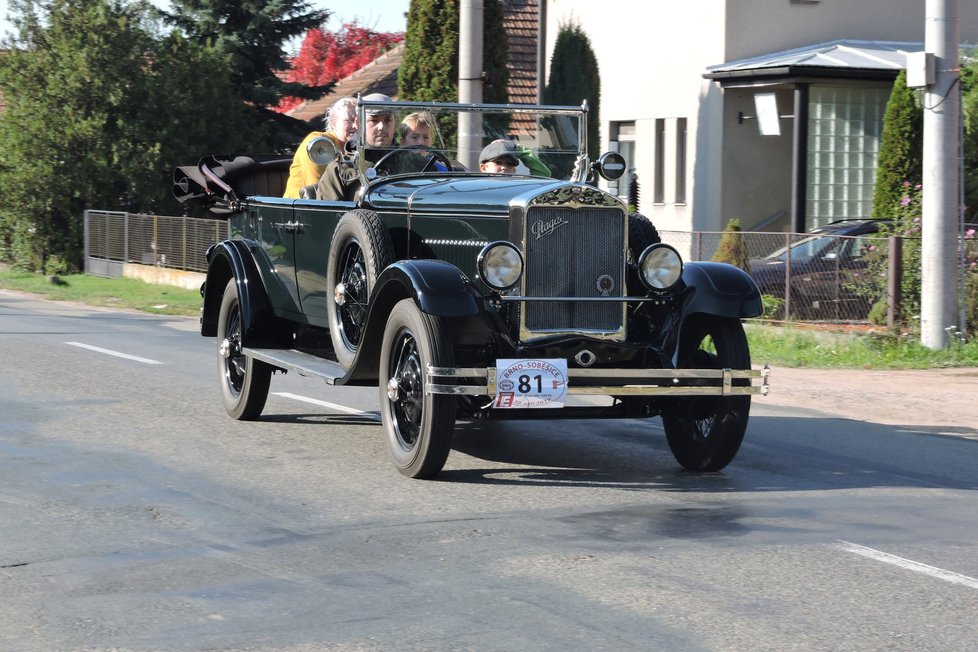 Pragu Alfa 1500 6V z roku 1929 řídil Michal Horčička.