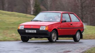 V roce 1993 byla nejlevnějším vozem na trhu ukrajinská ZAZ Tavria, a jak napsal dobový Svět motorů, „kdo udělal tu chybu, že si ji koupil, zaplatil 106 900 korun“. Na dnešní koruny by to bylo kolem 470 000 Kč. V roce 1993 byla nejlevnějším vozem na trhu ukrajinská ZAZ Tavria, a jak napsal dobový Svět motorů, „kdo udělal tu chybu, že si ji koupil, zaplatil 106 900 korun“. Na dnešní koruny by to bylo kolem 470 000 Kč.