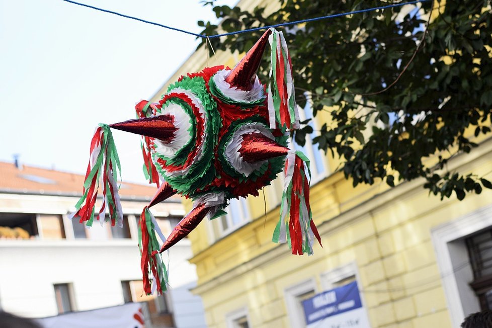 Tisíce Pražanů se vydaly do ulic. Vylákala je tradiční akce Zažít město jinak, která více než stovku míst proměnila v živá místa.